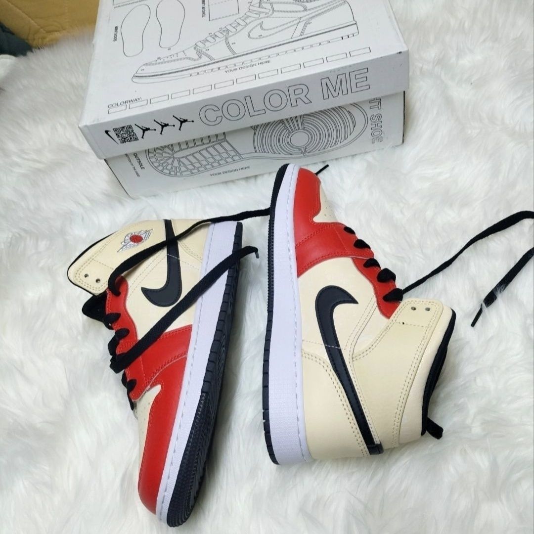 Nike Air Jordan 1 Mid DV7012-1 - đánh giá và giá Jordan 1 Retro Lace